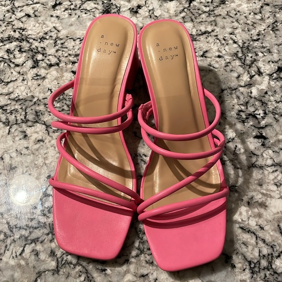 EUC - A New Day Blakey Mule - Picture 4 of 6